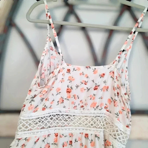 *NWT* no comment Button Up Crochet Floral Sun Dress Size M - Picture 4 of 6